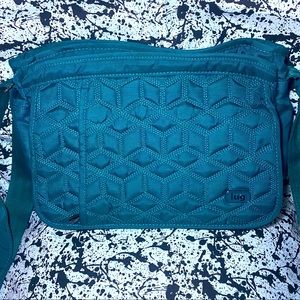 Lug Crossbody “Wings”